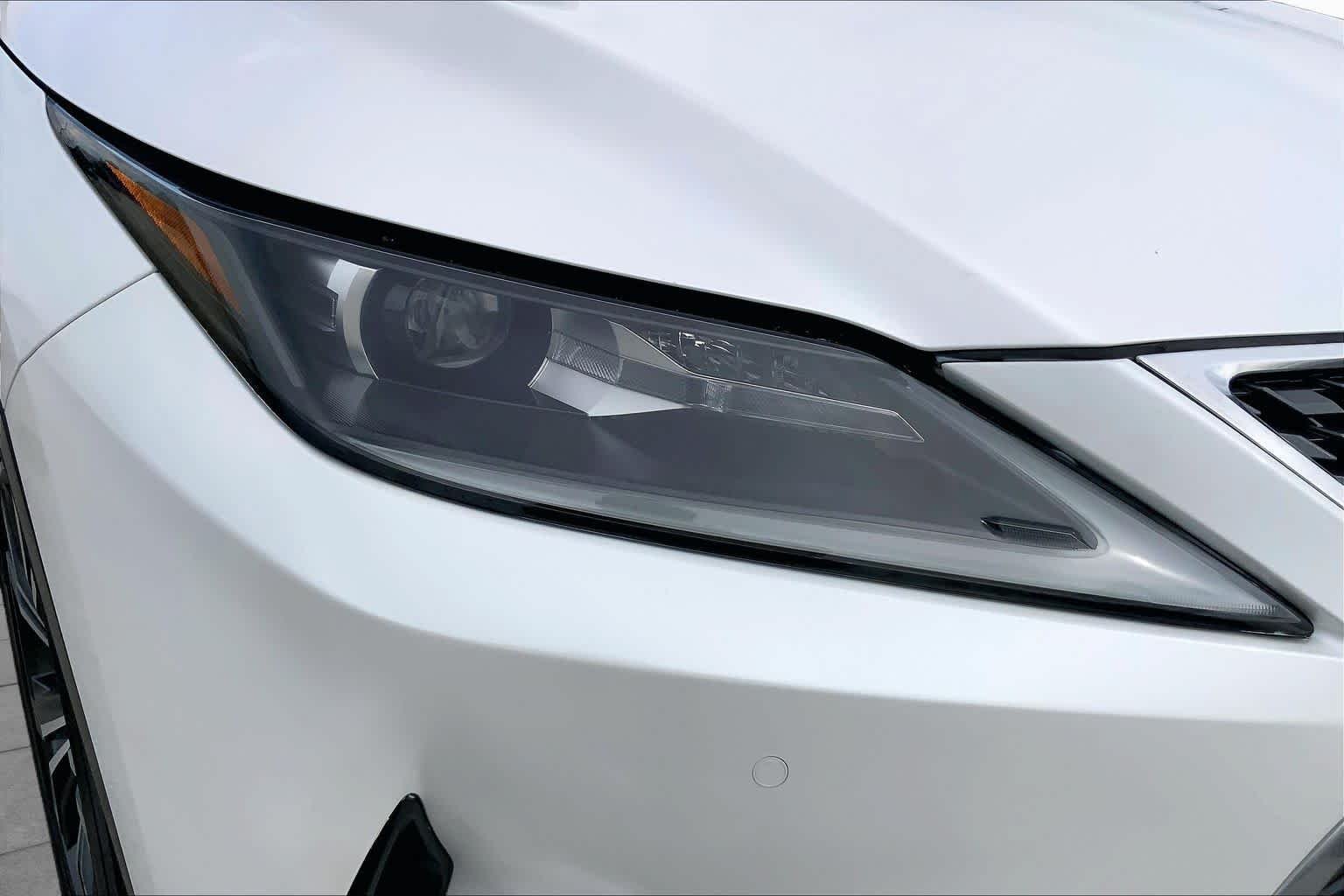Used 2022 Eminent White Pearl Lexus  image 27