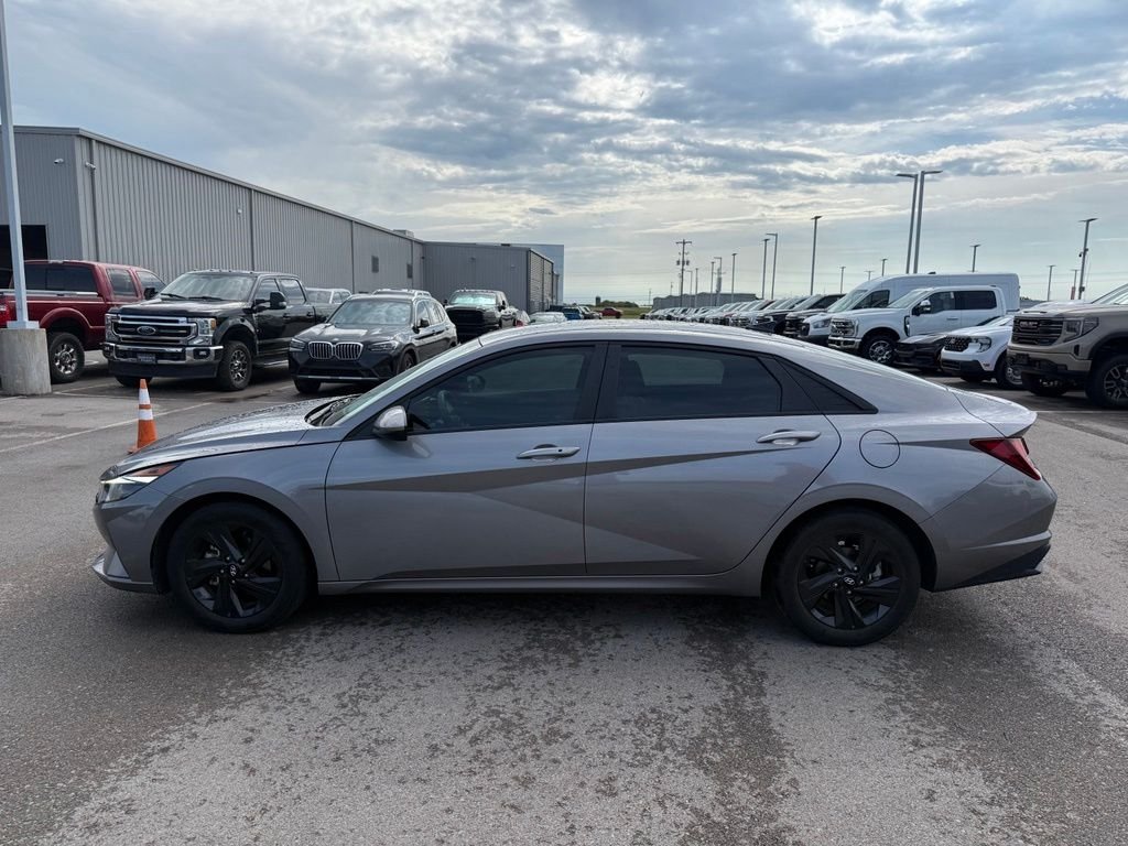 Used 2023 Gray Hyundai SEL image 20