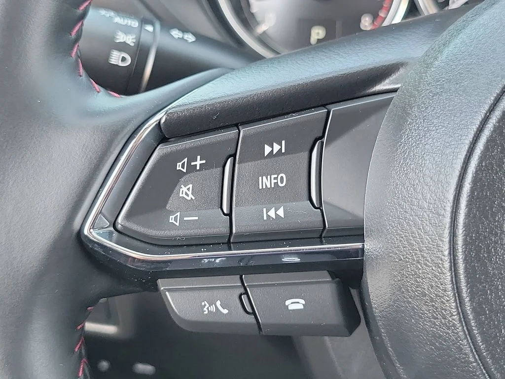 Certified Used 2025 Jet Black Mazda 2.5 S Carbon Edition image 5