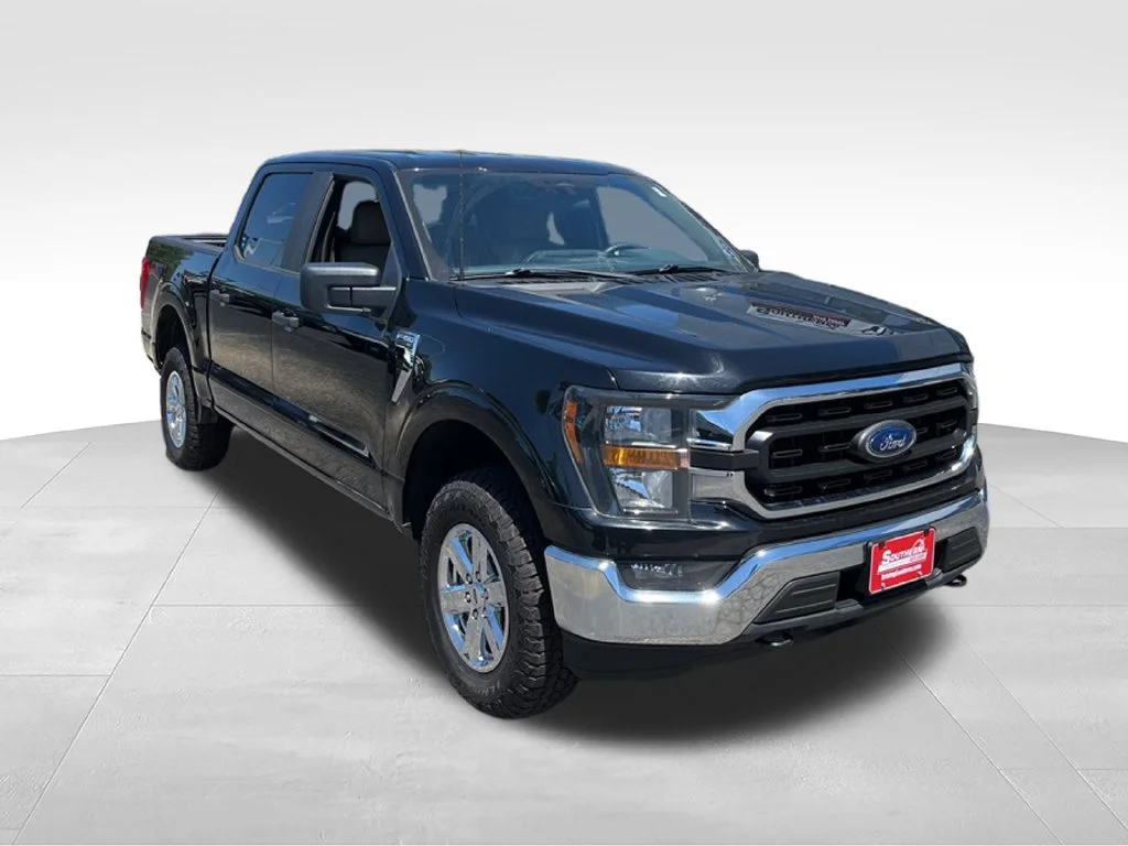 Used 2023 Black Ford XLT image 22
