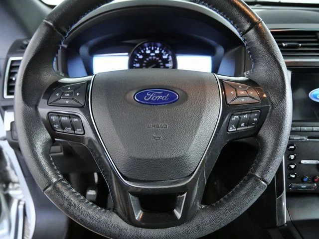 Used 2017 Silver Ford Limited image 23