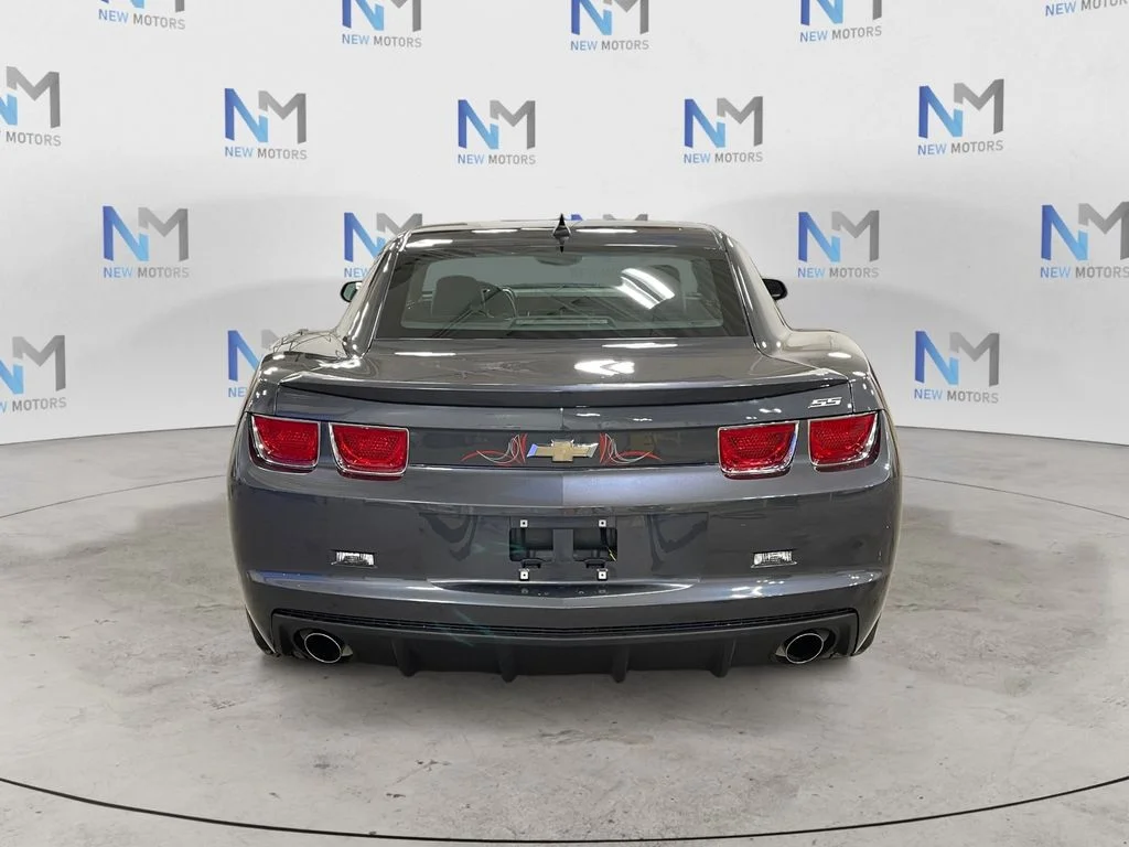 Used 2010 Cyber Gray Metallic Chevrolet SS image 4