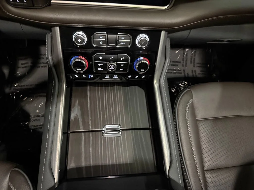 Used 2024 White Frost GMC Denali image 23