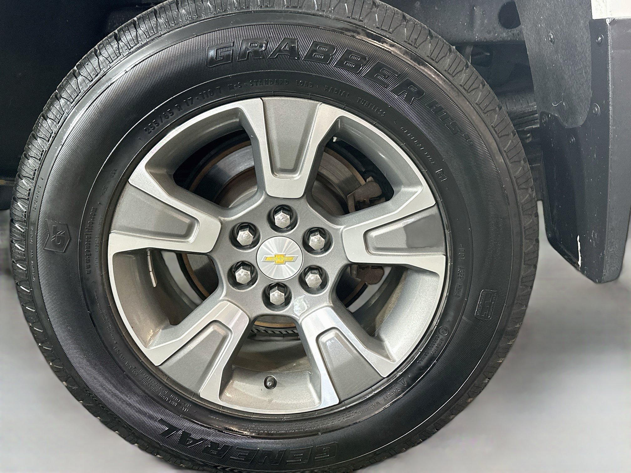 Used 2020 Summit White Chevrolet 4WD Z71 image 30