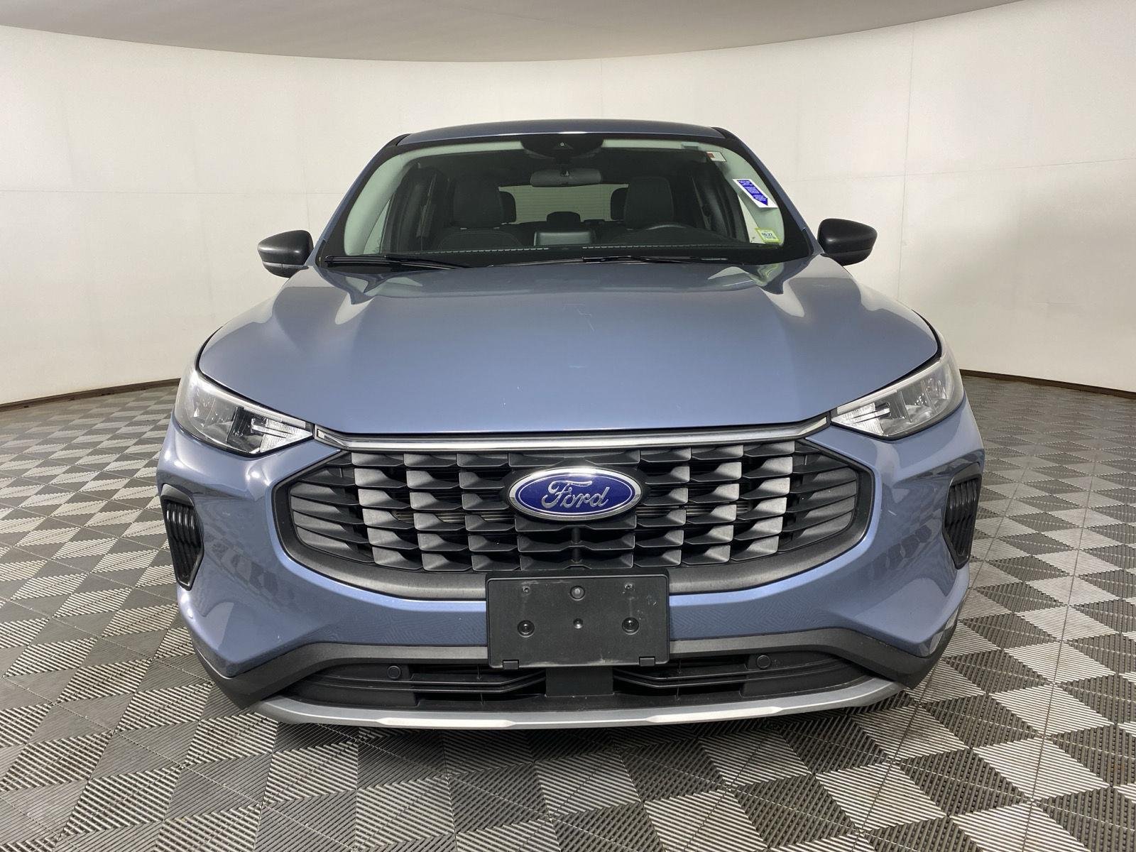 Used 2025 Vapor Blue Ford  image 5
