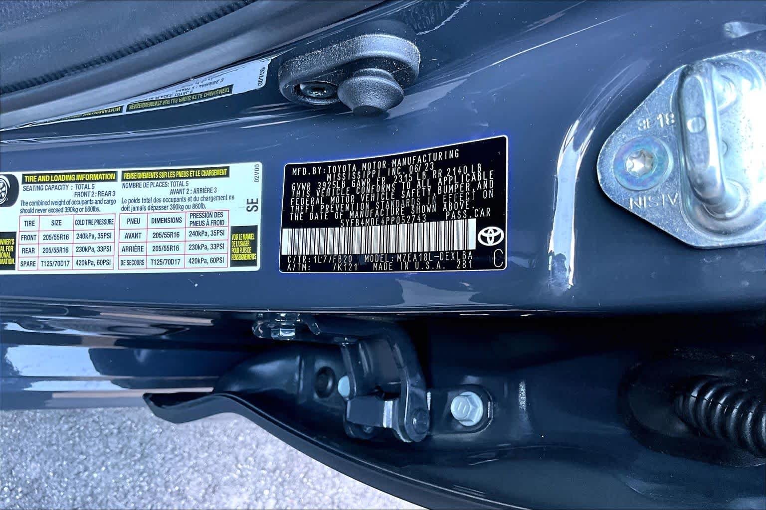 Used 2023 Underground Toyota LE image 34