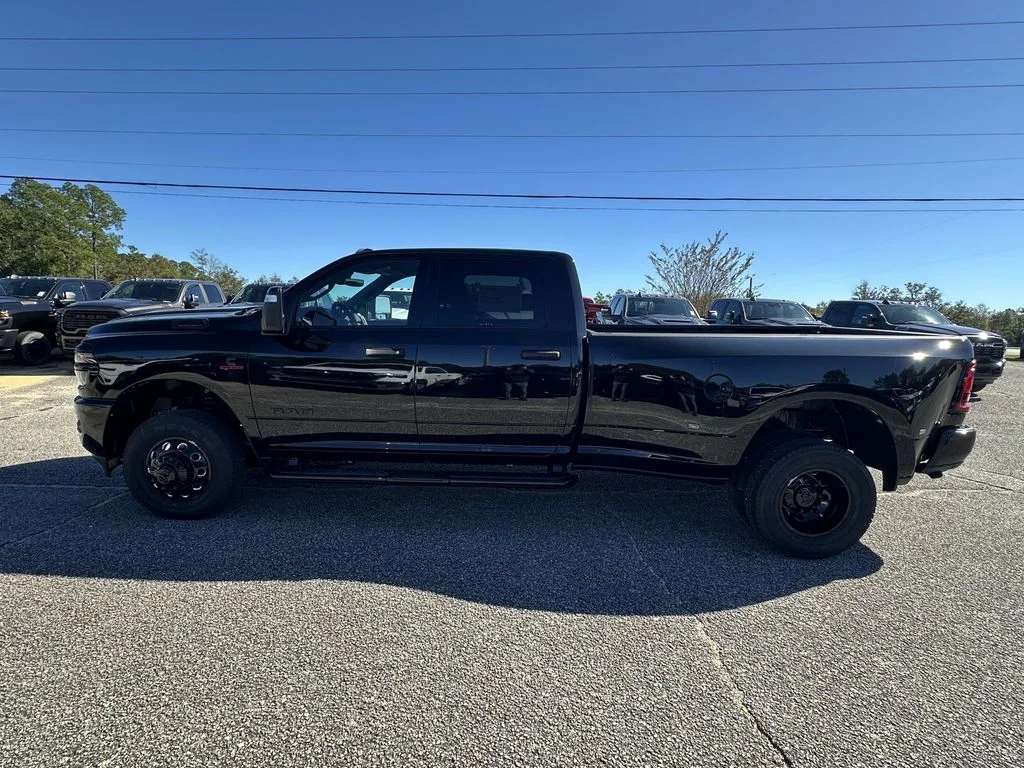 2026 RAM 3500 Big Horn - Photo 8