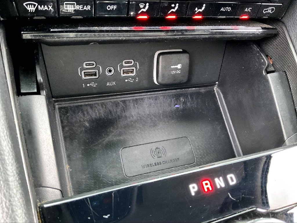 Used 2023 Metallic Jeep Laredo image 32