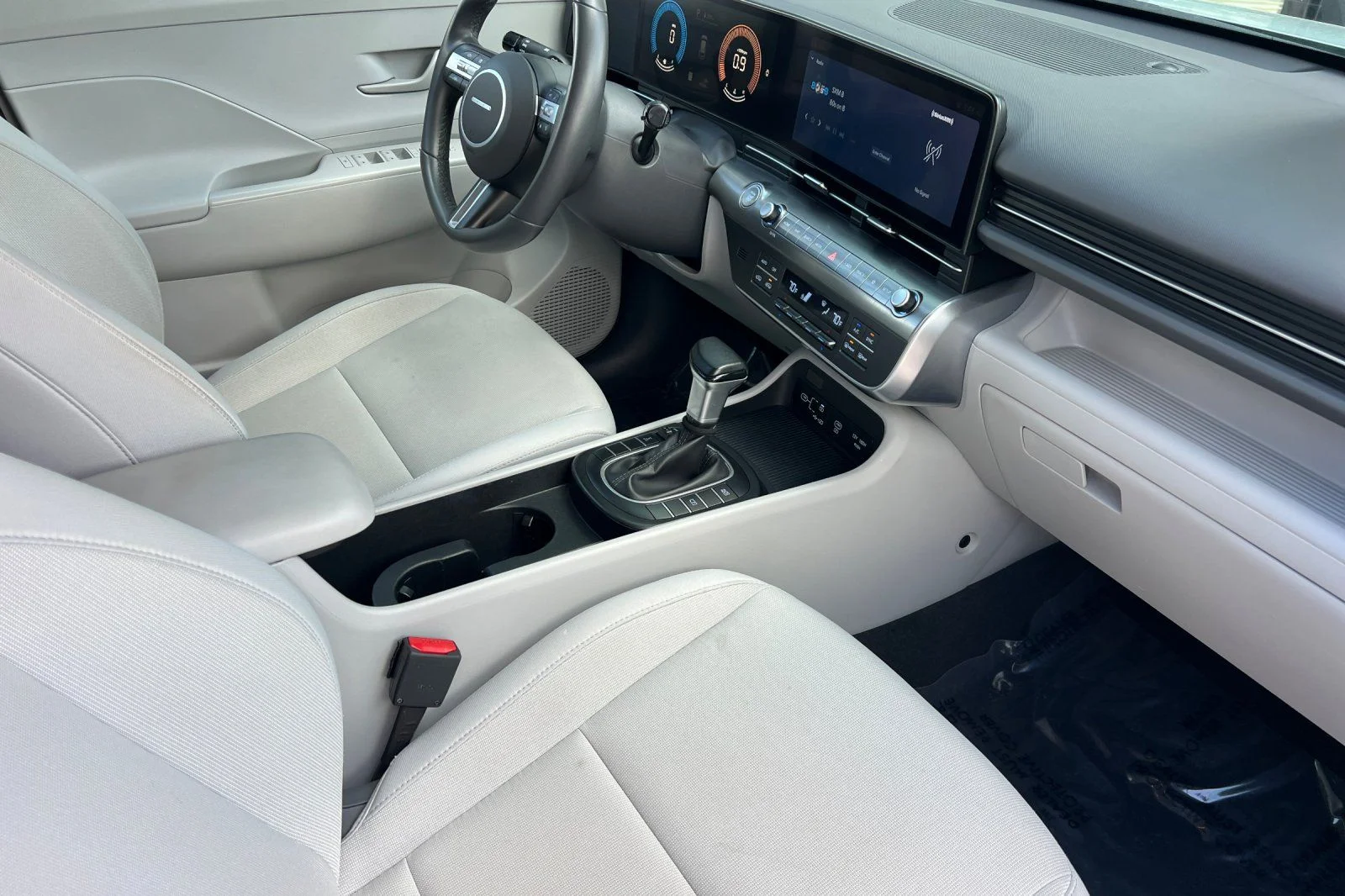 Used 2024 Green Hyundai SEL image 14