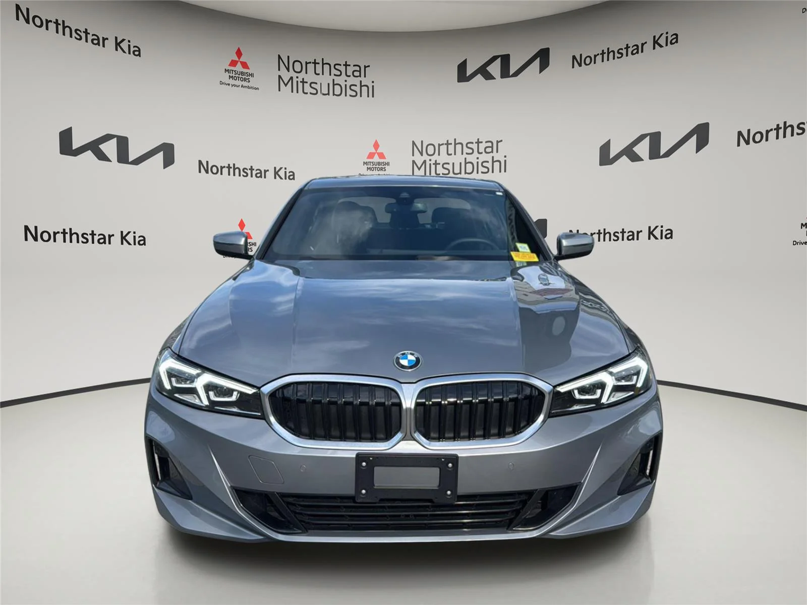 Used 2026  BMW 330i NA xDrive image 11