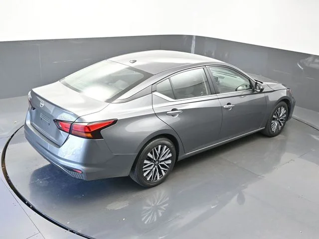 Used 2025 Gray Nissan 2.5 SV image 53