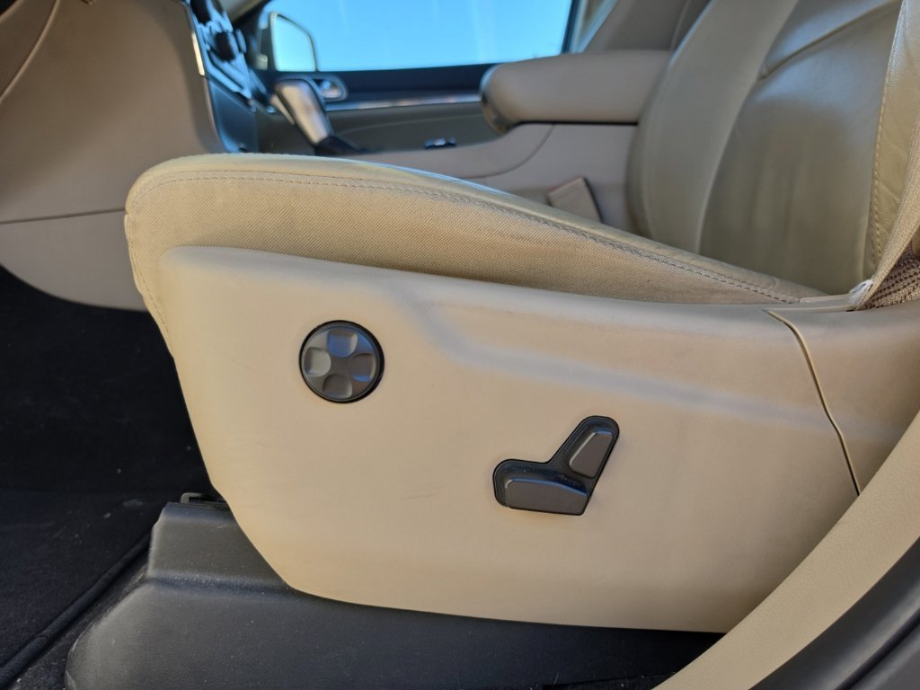 Used 2021 White Jeep Limited image 13