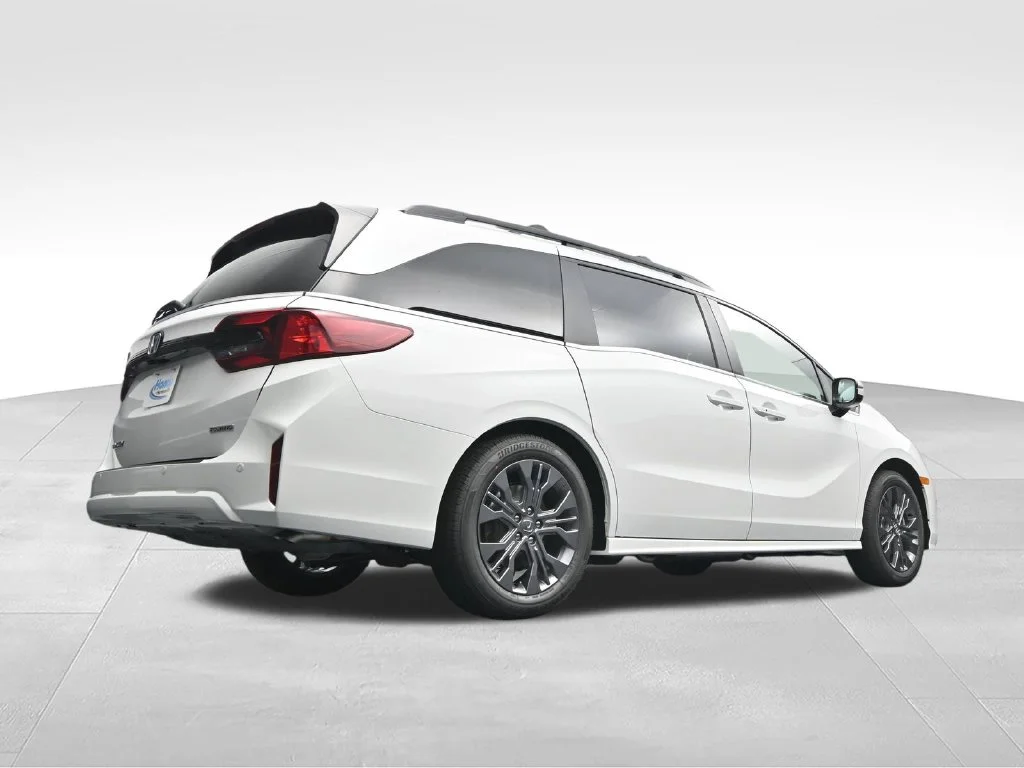 New 2027 Platinum White Pearl Honda Touring image 55