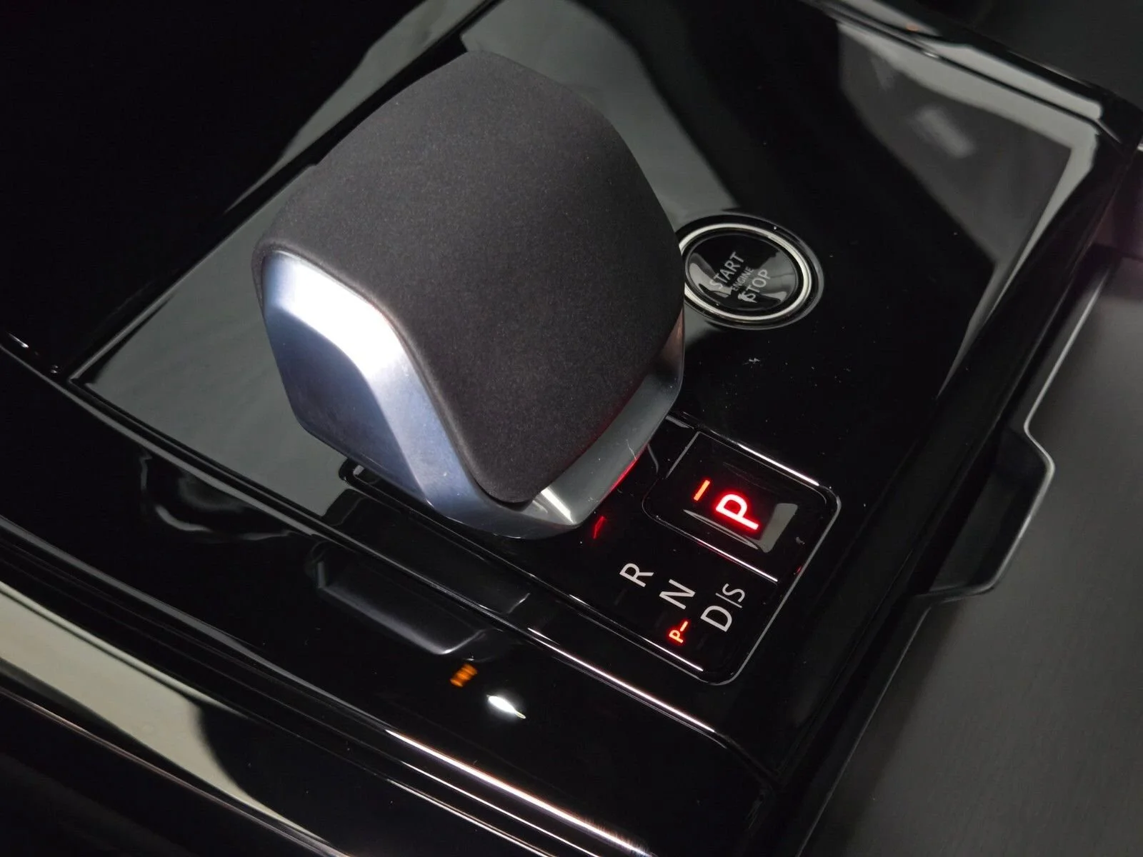 2026 Land Rover Range Rover Sport Dynamic SE - Photo 31