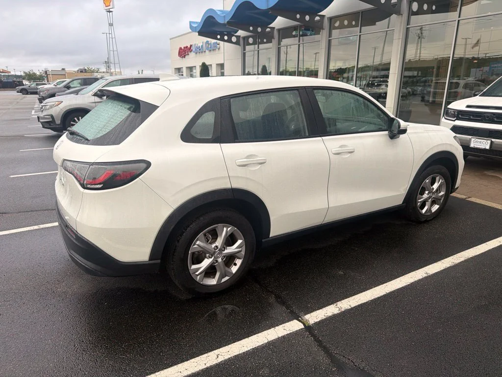 Used 2025 White Honda LX image 3