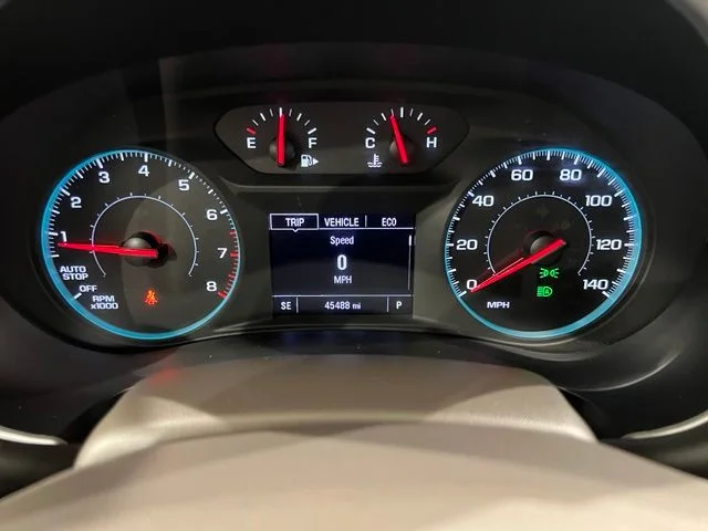 Used 2025 Gray Chevrolet LT image 13
