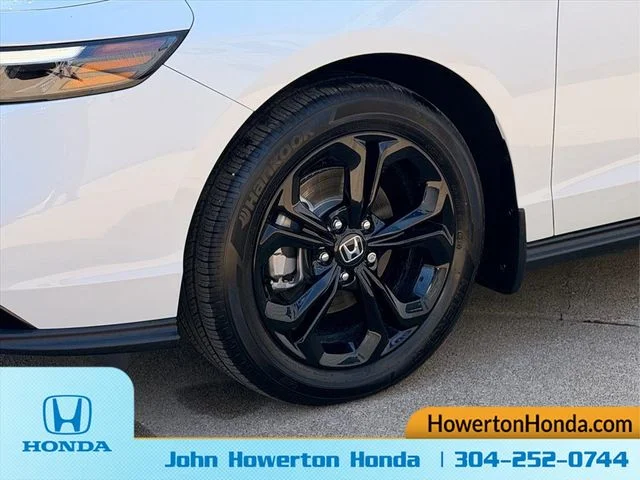 New 2025 White Honda SE image 18