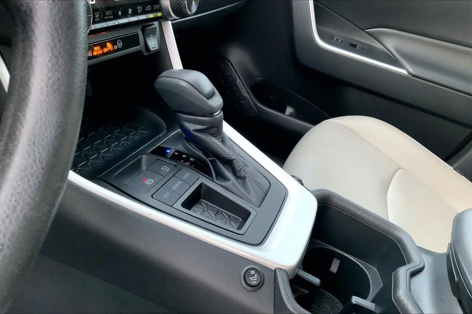 Used 2023 Silver Sky Metallic Toyota XLE image 16
