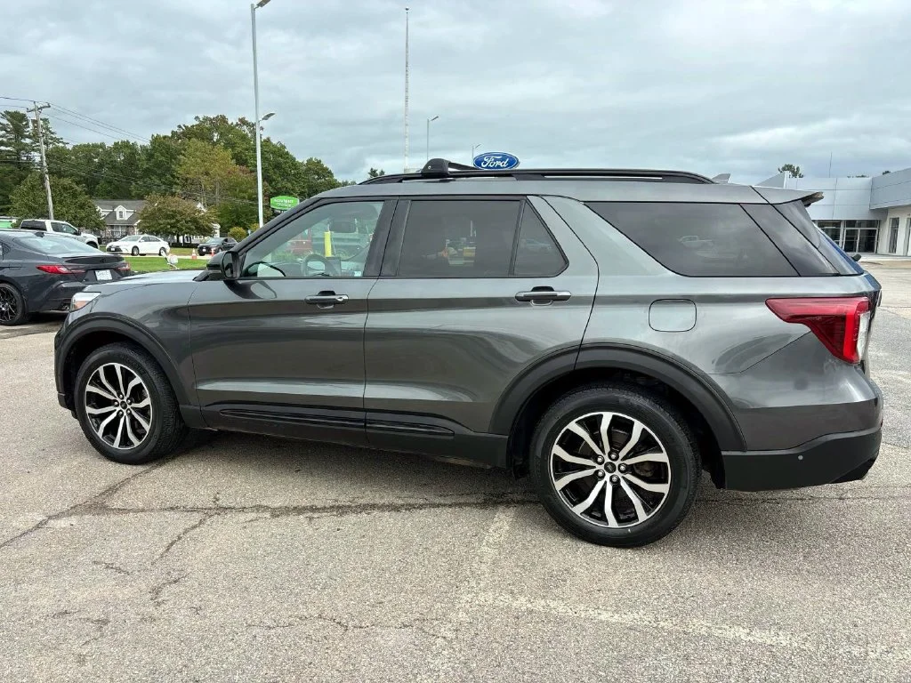 Used 2020 Magnetic Ford ST image 6