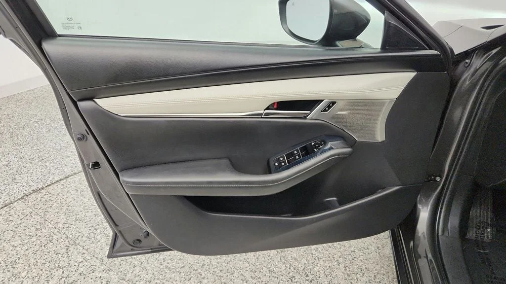 Used 2020 Machine Gray Metallic Mazda Premium Package AWD image 11