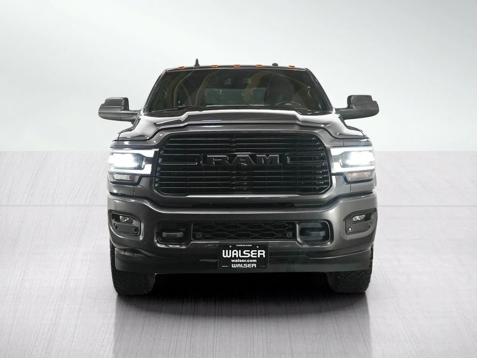 Used 2022 Granite Crystal Metallic Clearcoat Ram Laramie image 8