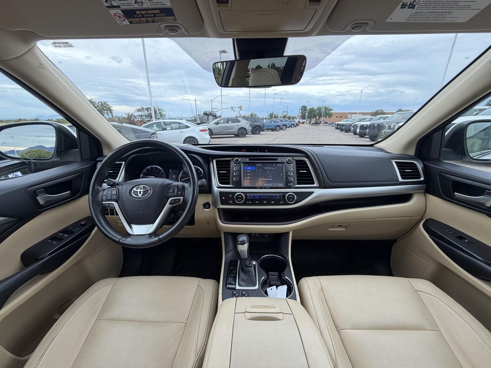 Used 2017 Blizzard Pearl Toyota XLE image 22