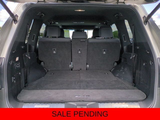 2022 Lexus LX Luxury - Photo 11