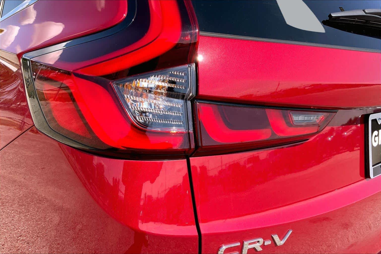Used 2025 Radiant Red Metallic Honda Sport-L image 28