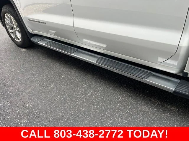Used 2021 White GMC SLT image 32