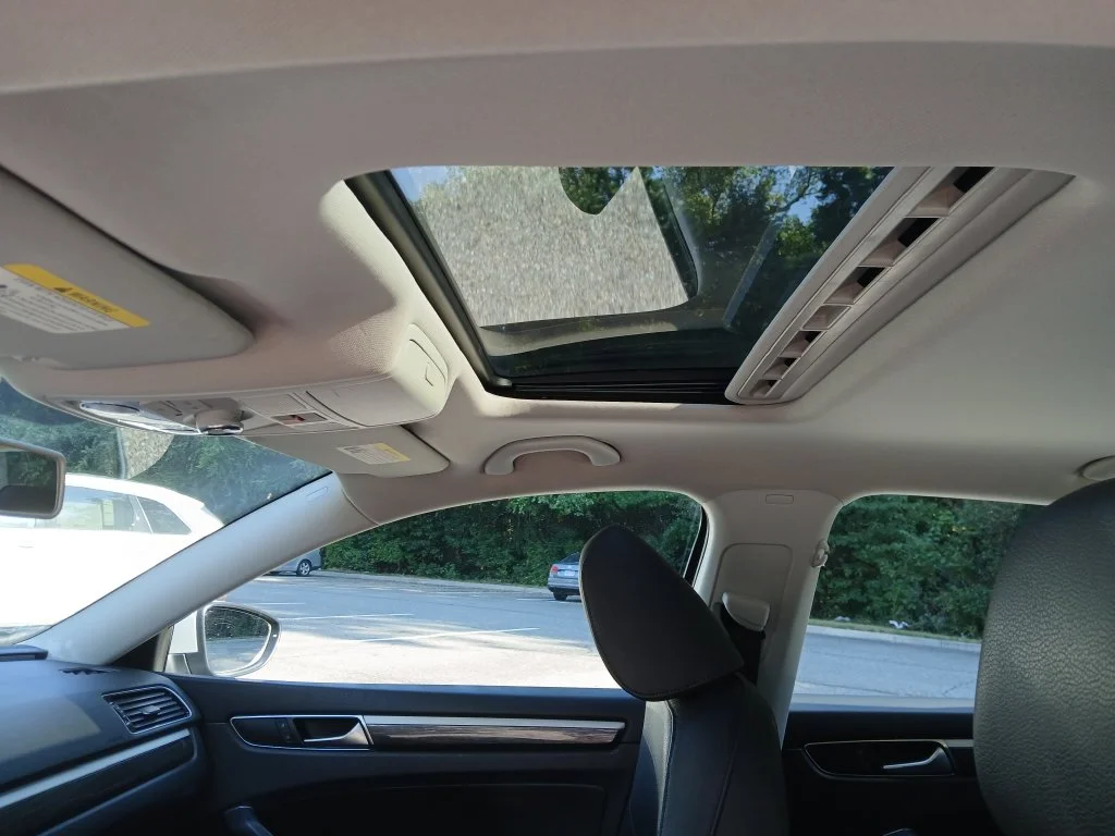 Used 2016 Silver Volkswagen 1.8T SE image 21