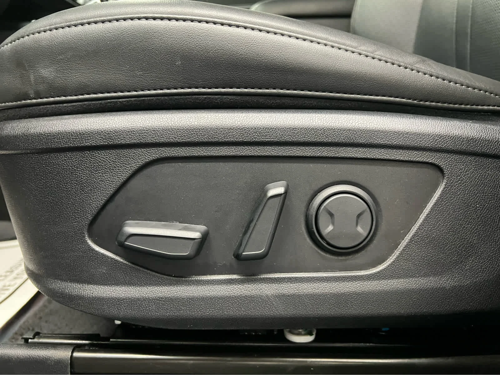 Used 2024 Ebony Black Kia S image 19