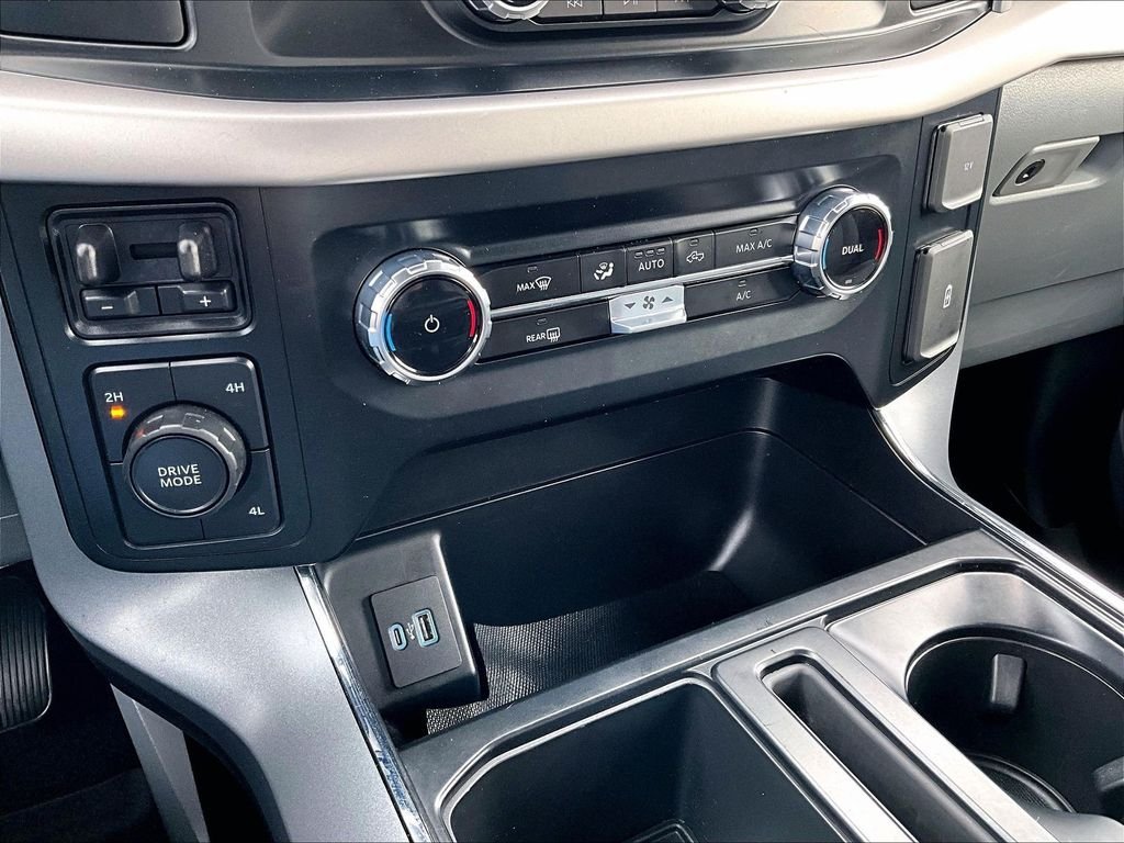 Used 2023 Oxford White Ford XLT image 27
