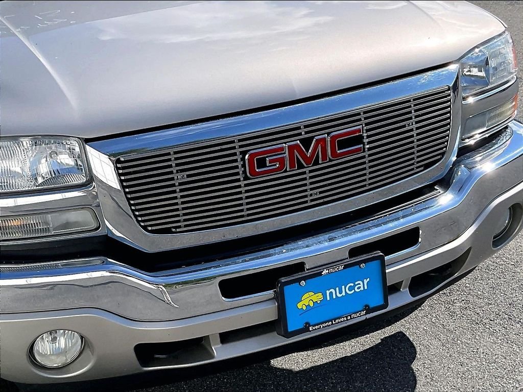 Used 2005 Silver Birch Metallic GMC SLE image 29