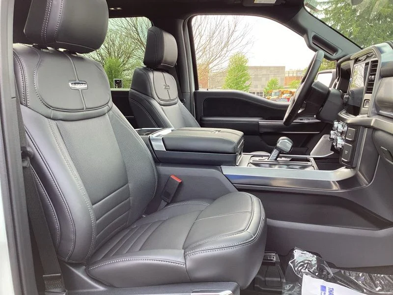 New 2026 Star White Metallic Tri-Coat Ford Platinum® image 21