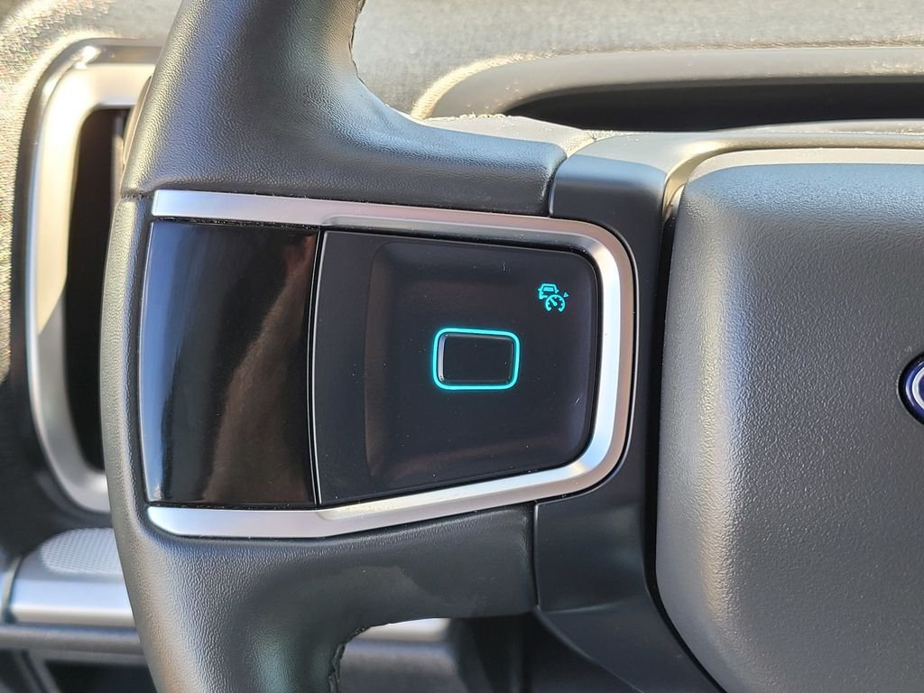 Used 2025 Silver Ford Active image 25