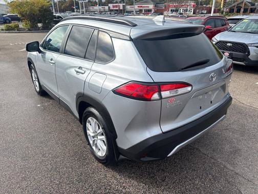 Used 2023 Silver Toyota LE image 5