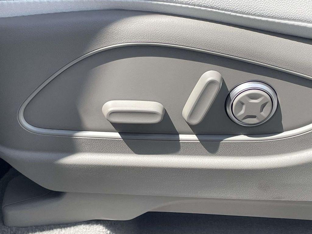 New 2026 White Hyundai Limited AWD image 18