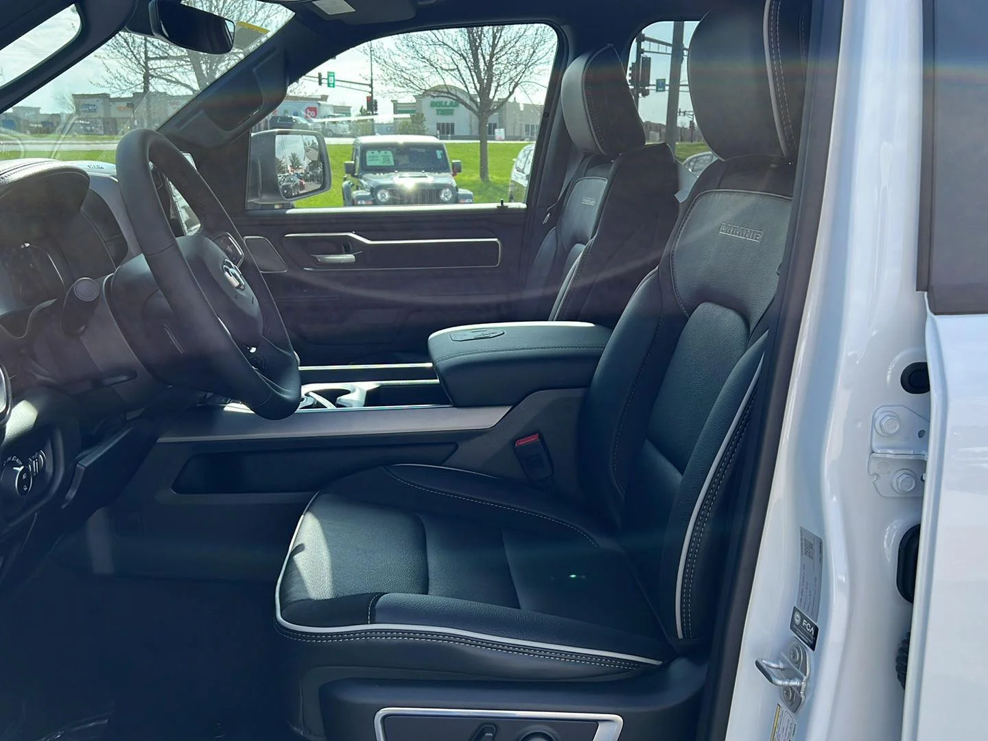 New 2026 Bright White Clear-Coat Exterior Paint RAM Laramie image 10