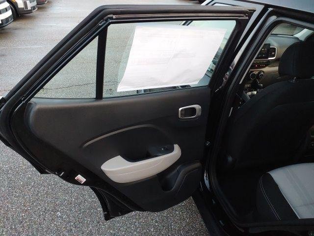 New 2026 Onyx Black Hyundai SEL image 29