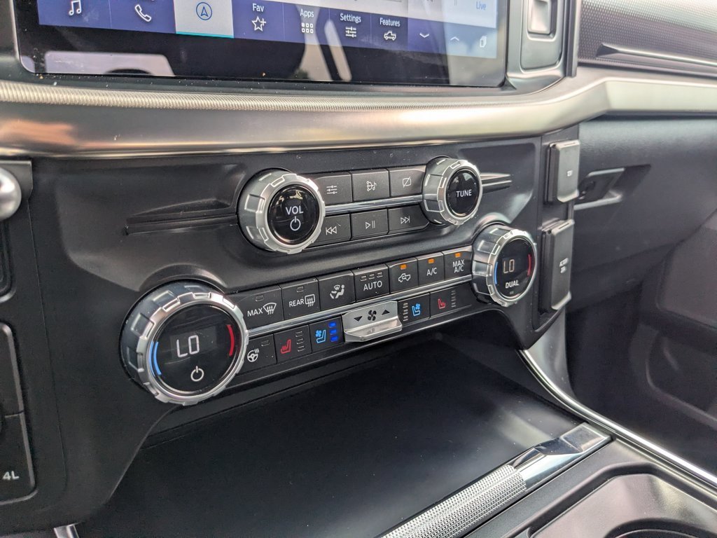 Used 2021  Ford Raptor image 19
