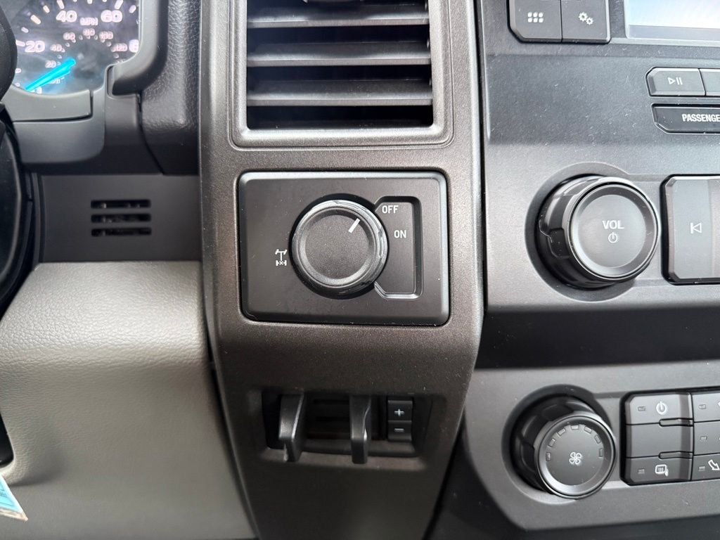 Used 2022 White Ford XL image 14