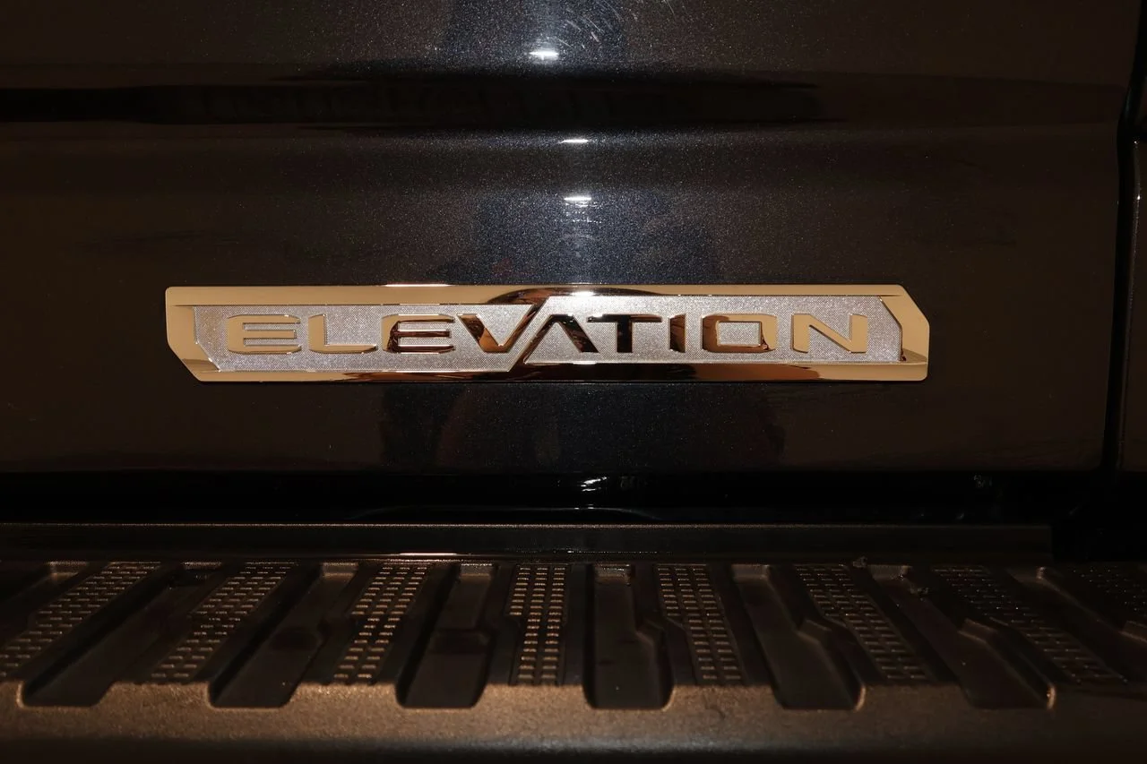 Used 2024 Titanium Rush Metallic GMC Elevation image 37