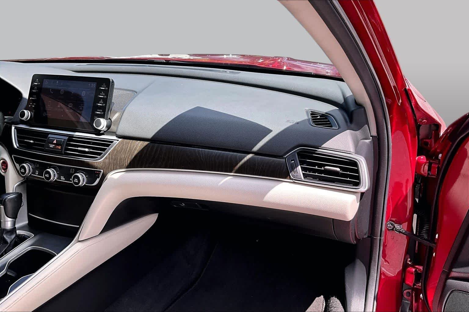 Used 2021 Radiant Red Metallic Honda EX-L image 19