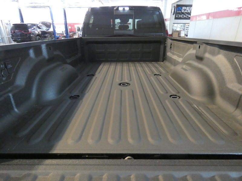 New 2026 Diamond Black Crystal Pearl-Coat Exterior Paint RAM Limited Crew Cab 8
