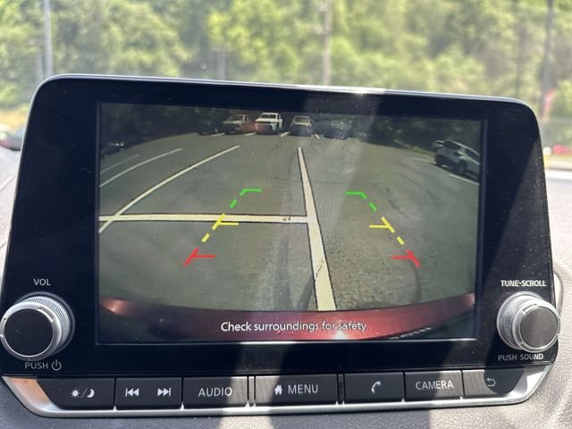 Used 2024 Red Nissan SV image 26