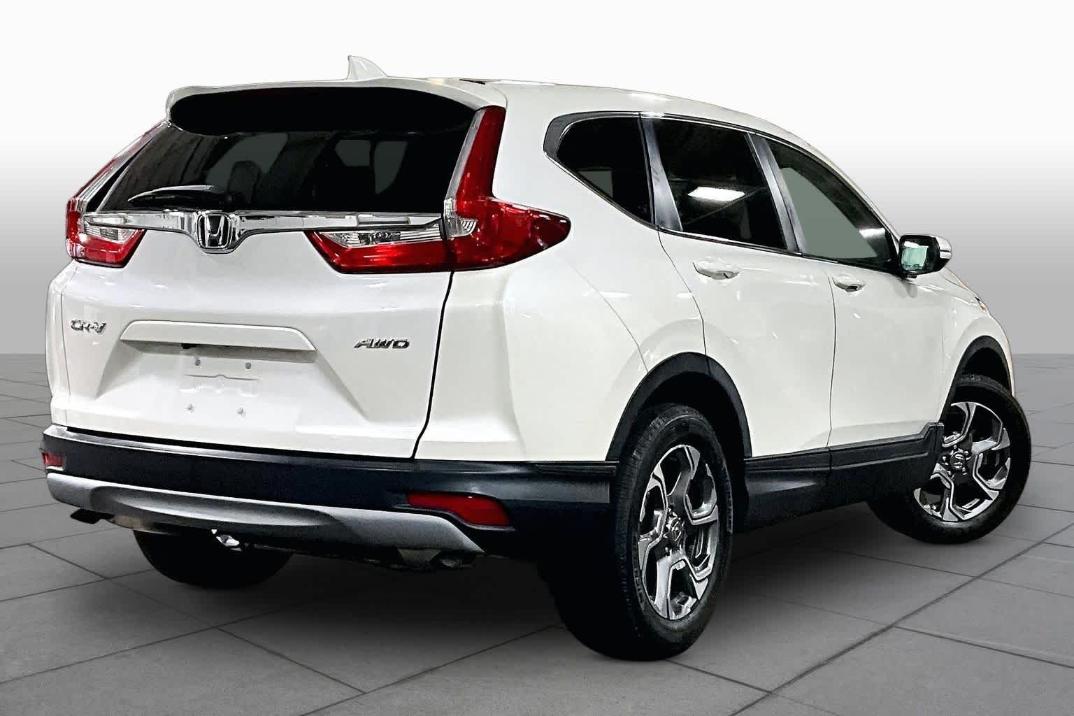 Used 2018 White Diamond Pearl Honda EX-L image 13