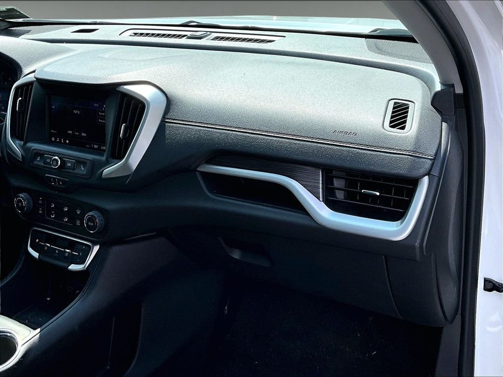 Used 2024 Summit White GMC SLE image 13