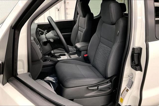 New 2026 Glacier White Nissan S image 9