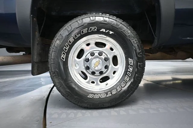 Used 2005 Blue Chevrolet LS image 14