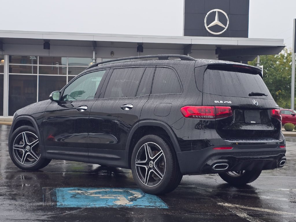 Certified Used 2023  Mercedes-Benz GLB 250 image 19